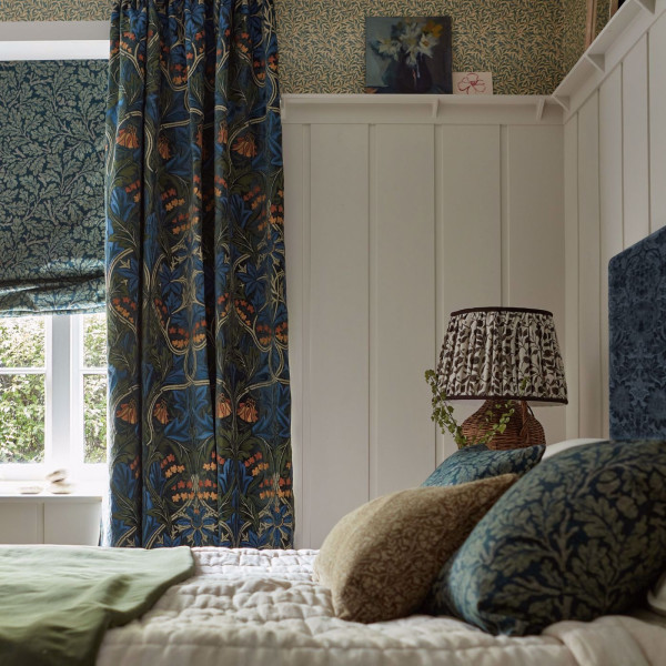 TESSUTO MORRIS & Co - BLUEBELL EMBROIDERY